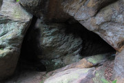 Jaskinie w Czerwonej Górze